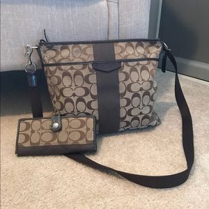 Beautiful Coach Crossbody w/ matching wallet!